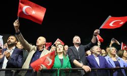Buca’da 19 Mayıs coşkusu! Birlik ve beraberlik mesajları yükseldi