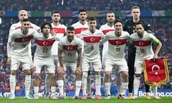 Dortmund'un milli futbolcusu için transfer teması: Milli oyuncu eski kulübüne geri mi dönüyor?