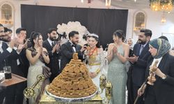 Düğün pastası yerine 21 katlı burma kadayıfı tercih edildi