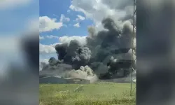 Gebze'de boya fabrikası alevlere teslim oldu