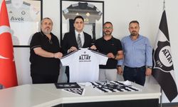 Ülkü Ocakları ve Altay'dan İzmir'e dev spor hamlesi! Futbol okulları açılıyor
