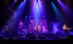 Bir şehir konserinden fazlası: Göztepe Gürsel Aksel Stadyumu'nda, Mor ve Ötesi rüzgarı esecek!