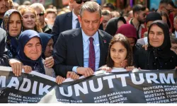 CHP Lideri Özgür Özel, Soma'daki maden faciası için yürüdü: "Adalet gerçekten yerini bulacak"