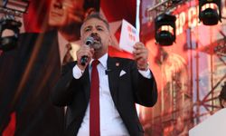 AK Parti İzmir'in "70 Bin Sınırlı Katılım" sözlerine Aslanoğlu’ndan cevap: Hazımsızlık yaratmaya devam edeceğiz