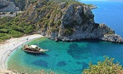 Bu yazın gözde turizm rotası olacak! Çeşme'yi solladı; plajları, doğası ve yerel lezzetleriyle cezbediyor