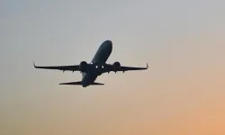 Rotalar değişti! Uçuşlar durduruldu, hava sahaları kapatıldı