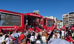 Mitinge dakikalar kaldı: İzmirliler alanı doldurmaya başladı