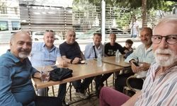 42 yıl sonra bir araya geldiler! Eski dostların kavuşması duygulandırdı