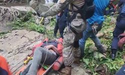 Uludağ eteklerinde nefes kesen kurtarma: Protez Ayağı çıkan adam şelalede mahsur kaldı!