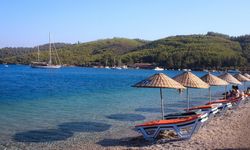 Ne Çeşme ne de Bodrum! Ege'nin yeni yıldızı Aydın'dan çıktı: Zeytinliklerden beyaz kumsala açılan eşsiz bir plaj