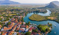 Minibüsle birkaç dakikada ulaşılıyor! Çeşme'nin balıkçı mahallesi büyülüyor: Şifalı hava ve berrak deniz aynı karade