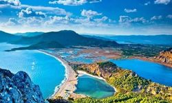 Caretta carettaları, tablo gibi plajıyla Ege’nin dünyaca ünlü plajı! Berrak deniziyle turistlerin gözbebeği
