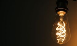 İzmir'in 17 ilçesinde elektrik kesintisi olacak, GDZ Elektrik duyurdu: Bazı bölgelerde 7 saat elektrik verilemeyecek!