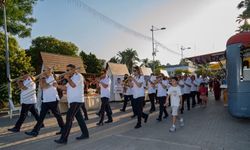 İzmir'de yaza renkli başlangıç: kültür Park’ta festival coşkusu başladı