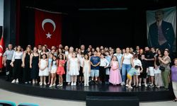 Konak'ta müzik ve dans şöleni: Sahne sırası tiyatroda