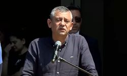 Özgür Özel’den İmamoğlu’nun kurultayı için “Tertemiz” ifadesi: “Hiç kimse lekeleyemez”