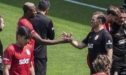 Osimhen kalıyor mu? Okan Buruk’un “Kimseyle Vedalaşmadı” sözleri merak uyandırdı