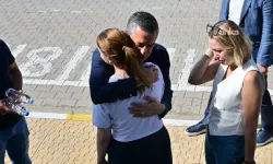 Özgür Özel Nehir Zeyrek'i üniversite sınavının ikinci gününde de yalnız bırakmadı