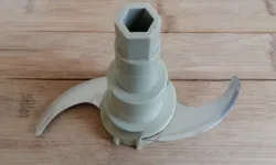 Mutfak Robotunun bıçaklarını keskinleştirmenin en basit yolu! İçine atıp çalıştırmanız yeter
