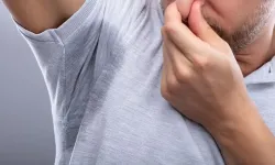 Ne parfümü ne de deodorant! Yaz boyunca ter kokusunu önlemenin en doğal yolu
