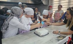 Bornova’da Aile Yılına tatlı bir dokunuş: Pasta atölyesinde buluştular