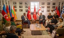 Atatürkçü gençler Bornova’da buluştu! Hüsnü Bozkurt’tan Bornova’ya anlamlı ziyaret!