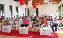 Ayvalık’ın üç kuşak yazarı bir arada