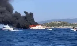 Bodrum açıklarında motor yat alev alev yandı!