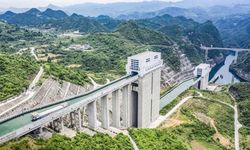 Dünyanın en yüksek Gemi Asansörü Çin'de! Mühendislik harikası 199 metre yükseğe çıkıyor!