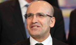 Asgari ücrete çifte zam talebi! Mehmet Şimşek’ten ara zam mesajı: “Artış yapabiliriz…”