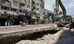 İzmir’de doğal gaz borusu patladı: Cadde trafiğe kapatıldı