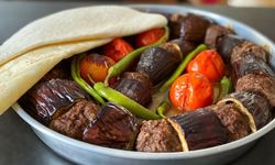 Master Chef’te yöresel rüzgarlar: Köftesi lokum gibi sosu olağanüstü bir lezzet! Lokanta usulü patlıcan kebabı