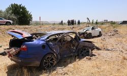Takla atan otomobiller tarlaya uçtu: 1 ölü, 1 ağır yaralı