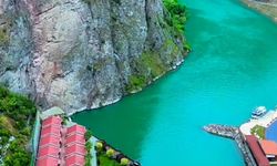 İzlanda’yı sollayan güzellik! Cam teraslarından nefes kesen manzaralar! Yeşilin binbir tonu sizi bekliyor!