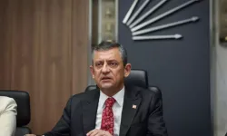 Özgür Özel mitingde açıklamalar yaptı! "İrademiz çeliktendir bükemezsiniz. İnsanımız yüreklidir, korkutamazsınız."
