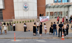 Belediyenin birçok biriminde iş bırakma eylemleri sürüyor! Çiğli Belediyesi’nde maaş krizi büyüyor