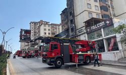 5 katlı binada yangın: 1’i ağır 23 kişi hastaneye kaldırıldı