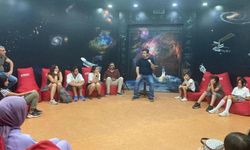 Bornovalı minik kaşifler gökyüzünü keşfetti