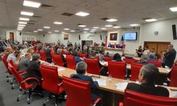Aydın Meclisi’nde kritik dönem: İstifa yağmuru başladı!