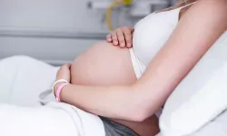 Doğum korkusu olanlar dikkat! Doğum sancısını hafifletmenin en etkili 6 yolu açıklandı