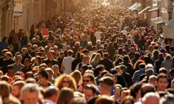 TÜİK 2025 nüfus raporu yayınlandı! Türkiye nüfusunda kritik değişim