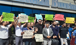Karabağlar Belediyesi’nden katı atık eylemine sert yanıt: “Süreç provoke ediliyor”