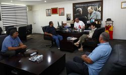 Menderes'te muhtarlar Başkan Çiçek'le buluştu: Geçmiş hizmetler değerlendirildi