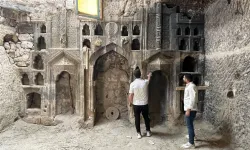 Odunluk sandılar, altından 600 yıllık tarih çıktı! Eski av altında tarihi mescit bulundu