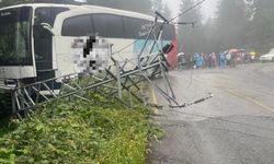 42 yolcu ölümden döndü! Tur otobüsü yoldan çıktı