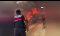 Rüzgar yön değiştirdi, itfaiye aracı alevlere teslim oldu!