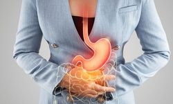 Mide yanması diye geçiştirmeyin! Bu belirtiler varsa hemen doktora başvurun