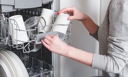 Bulaşık makinesine atıyorsanız dikkat! Bu mutfak eşyaları bakteri riskini artırabilir