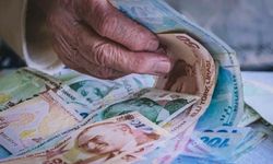 Emekli ve memur maaş zammı son durum: Enflasyon farklı ile memur ve emekli maaşı ne kadar olacak?