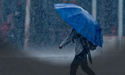 Meteoroloji uyardı, öğlen dışarı çıkacaklar dikkat! Ege Bölgesi’nin o ilinde kuvvetli sağanak alarmı